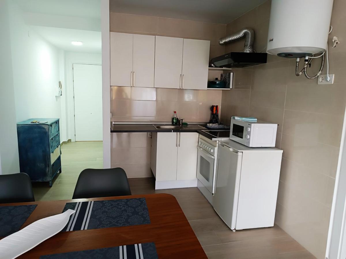 N The 4 Apartment *
